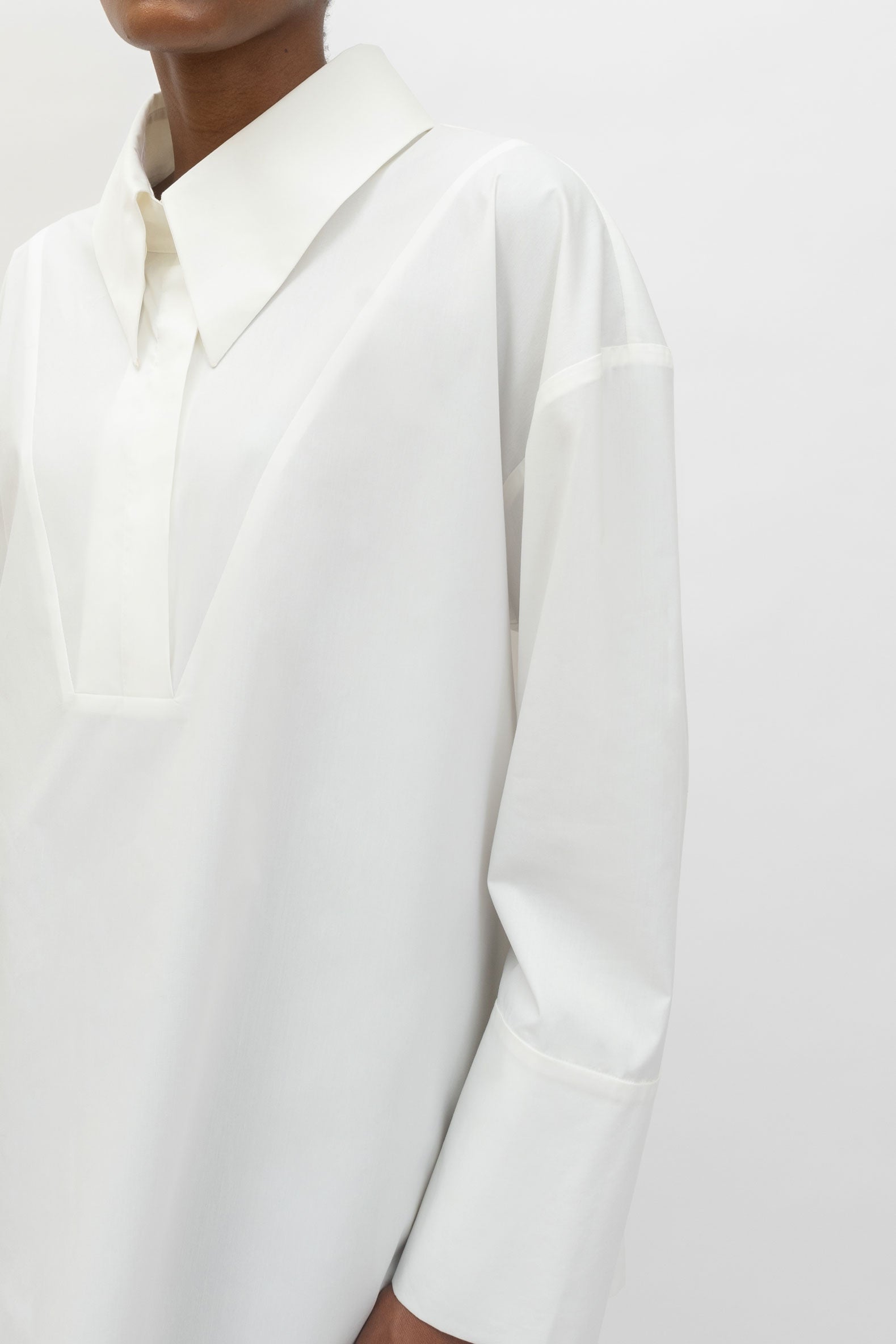 AYATO - White