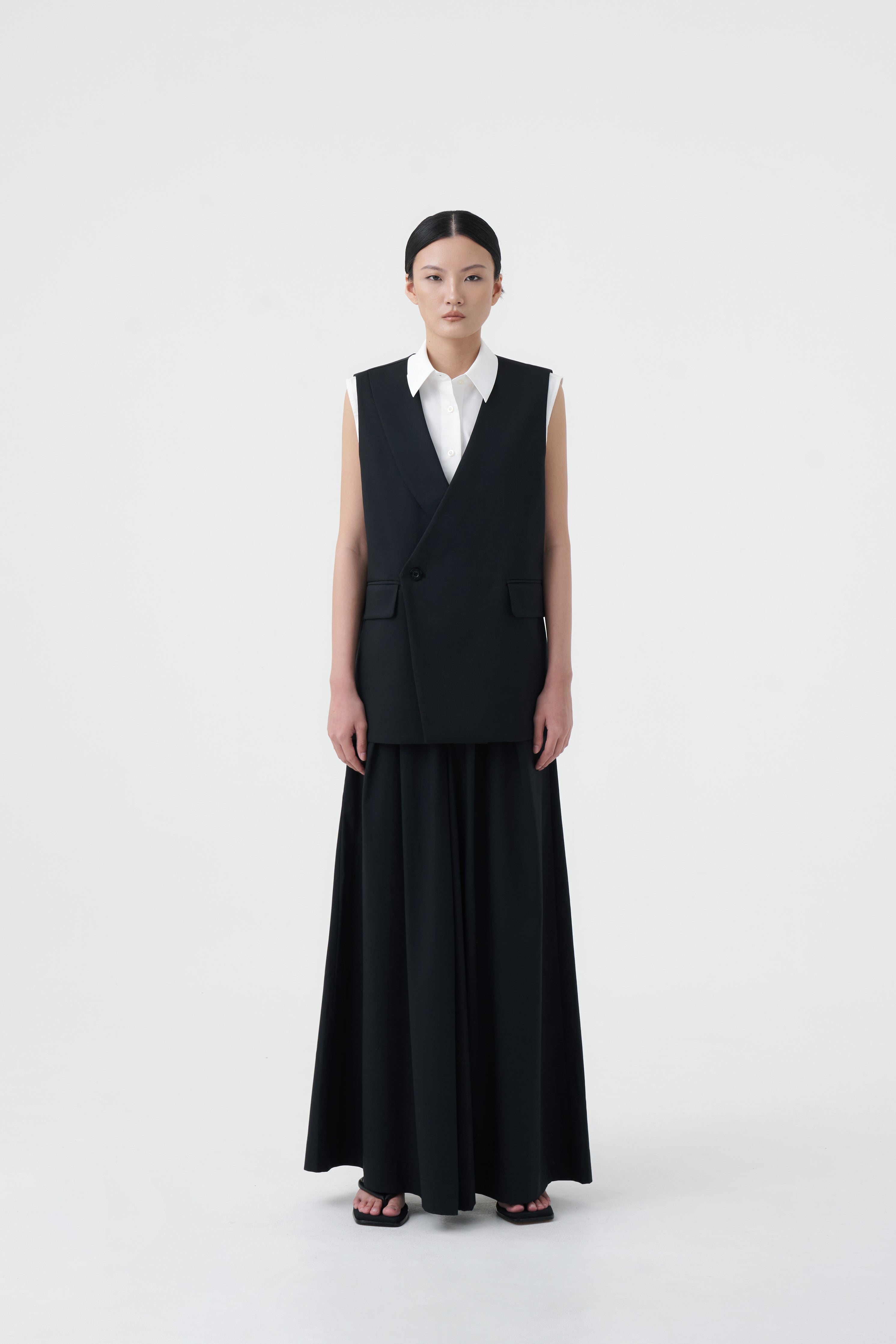 EIMI - Black