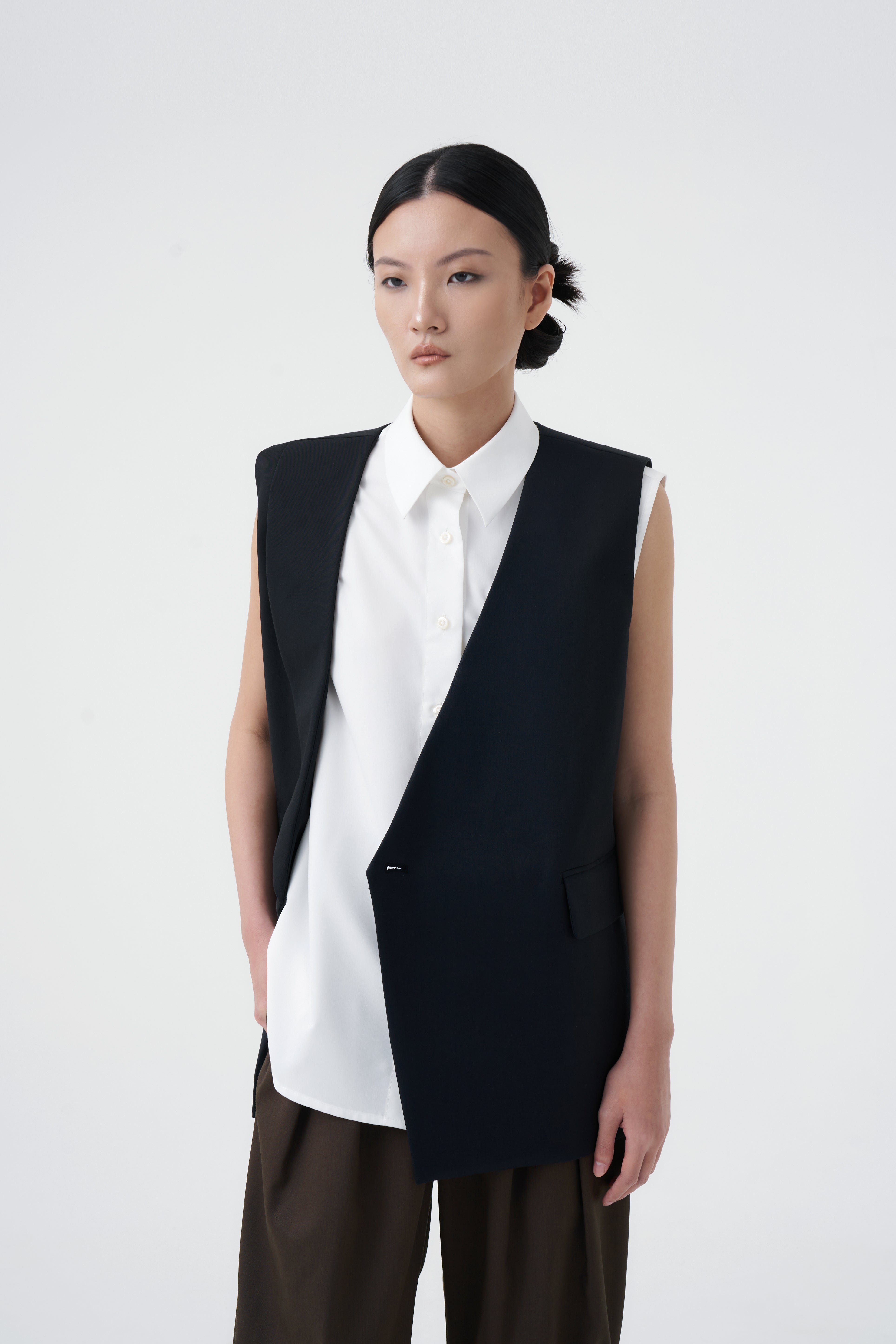 EIMI - Black