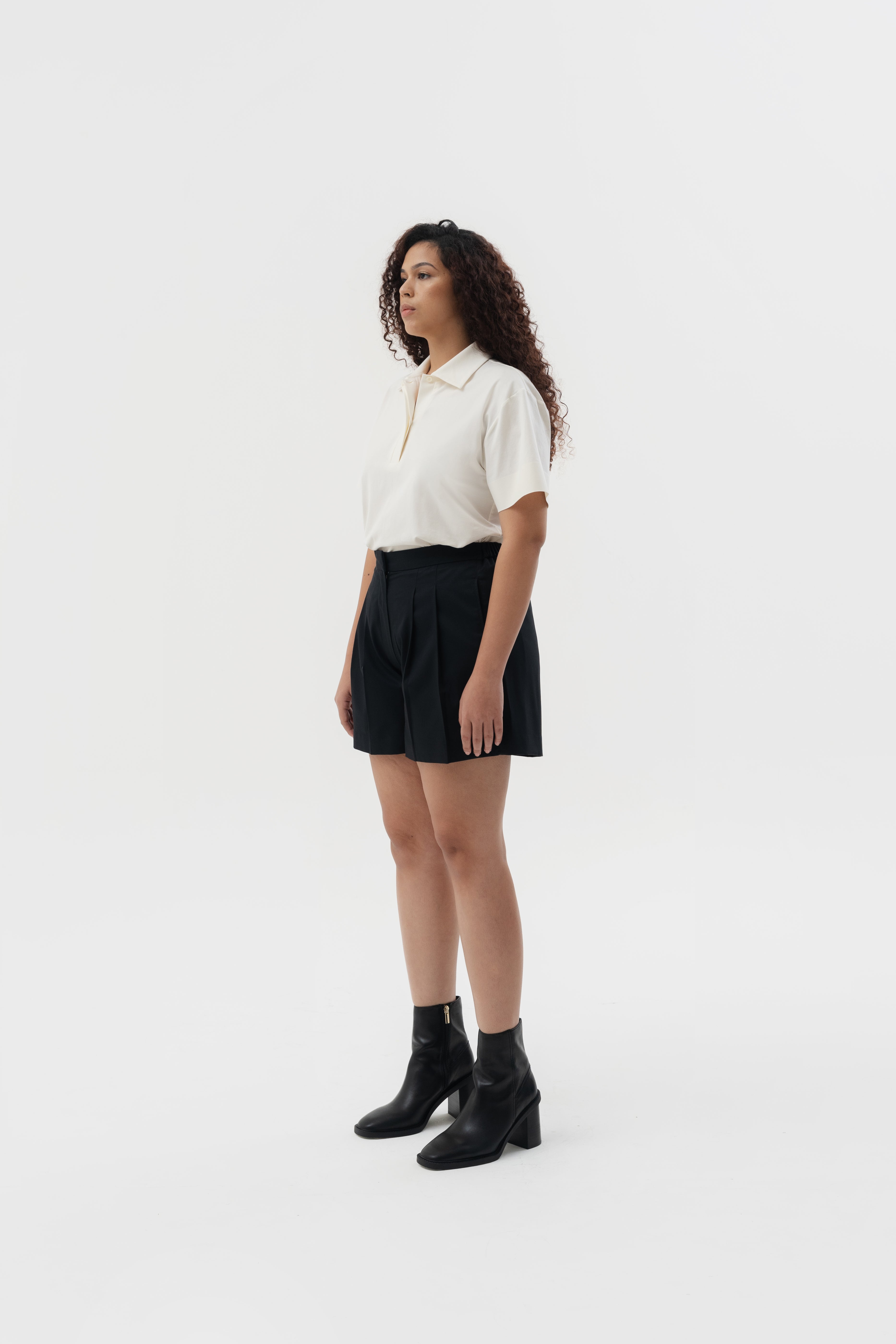 MIORI - White
