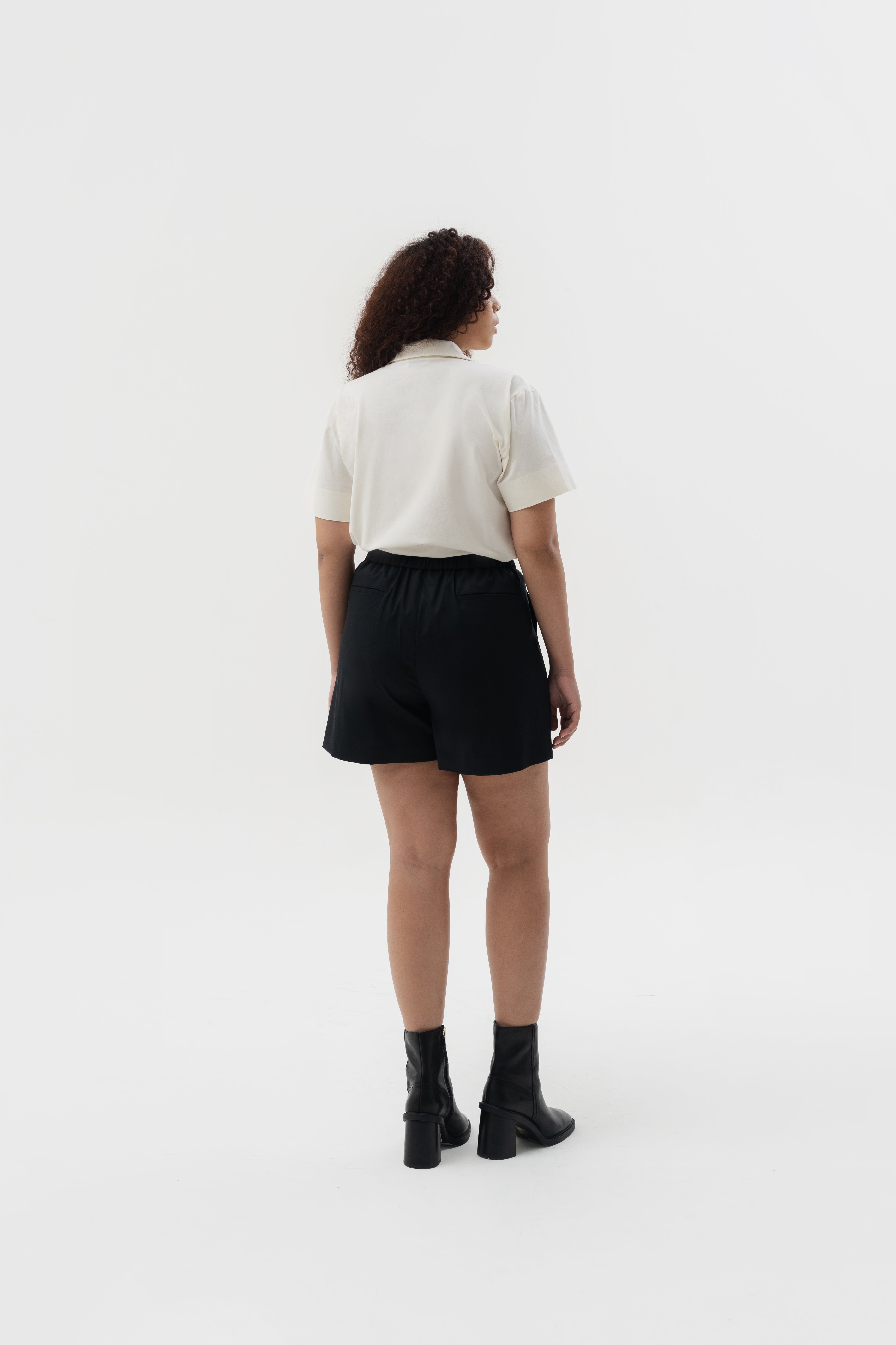 MIORI - White