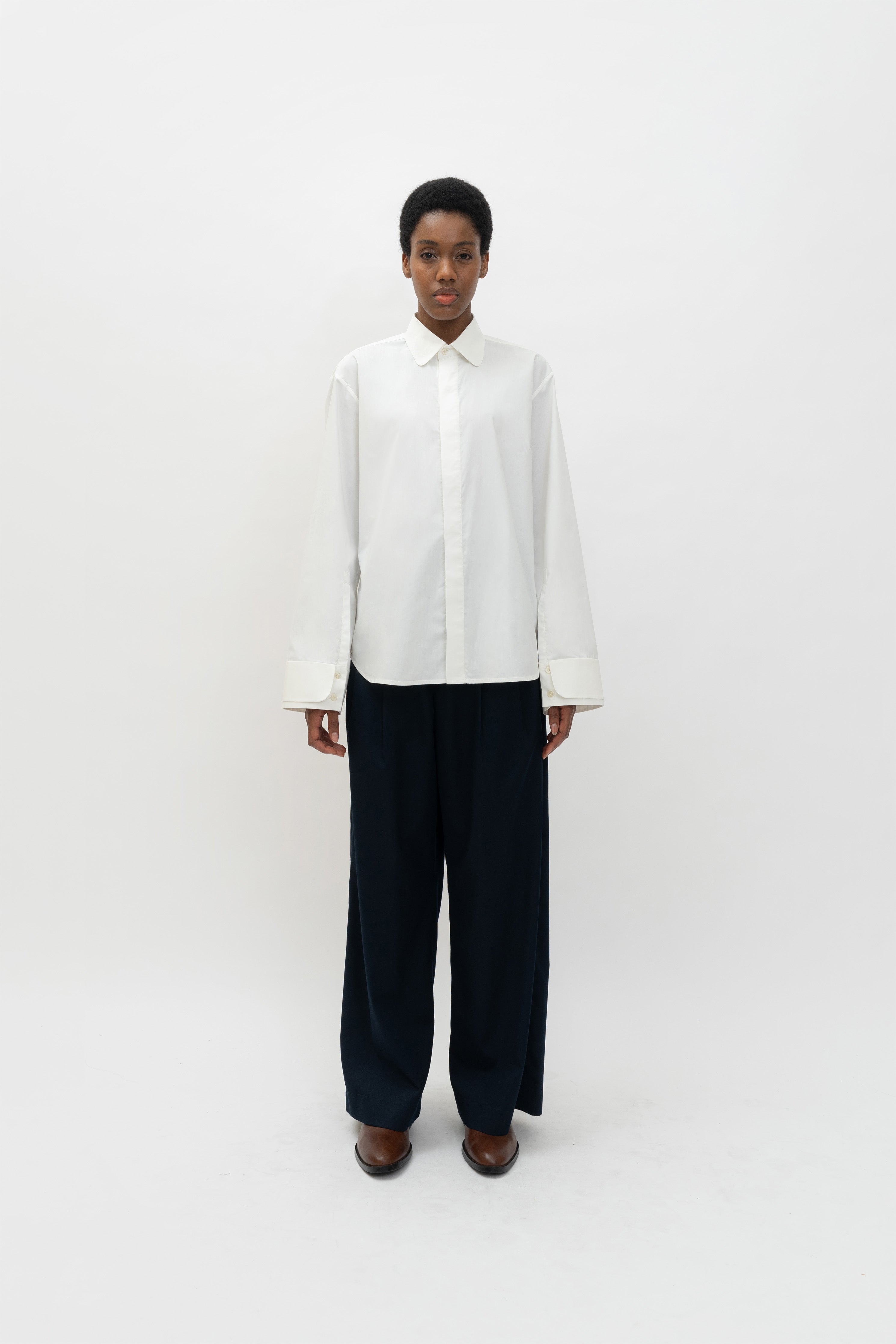 AKI - White