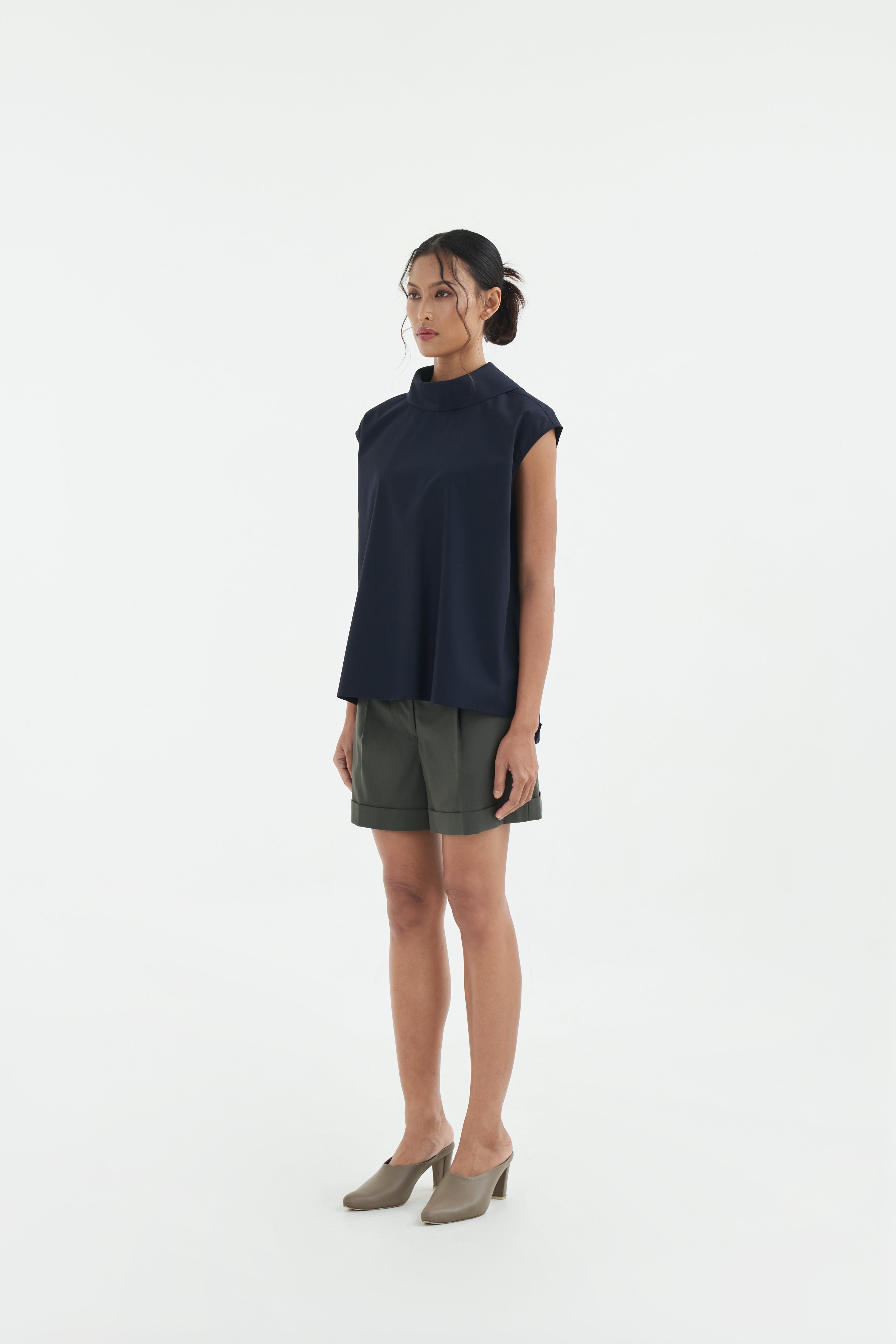 AMANA - Deep Navy