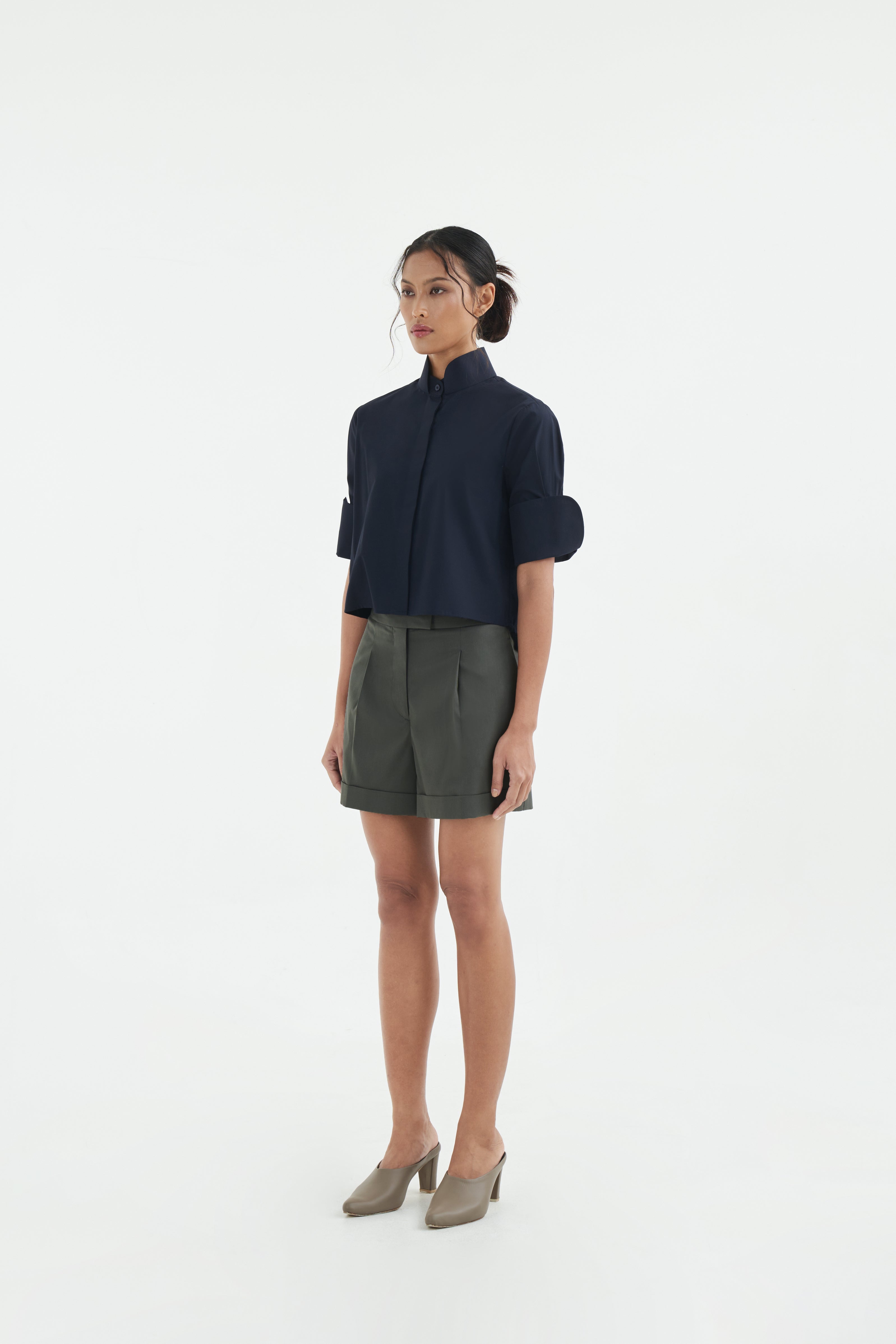 CHA CROP - Deep Navy