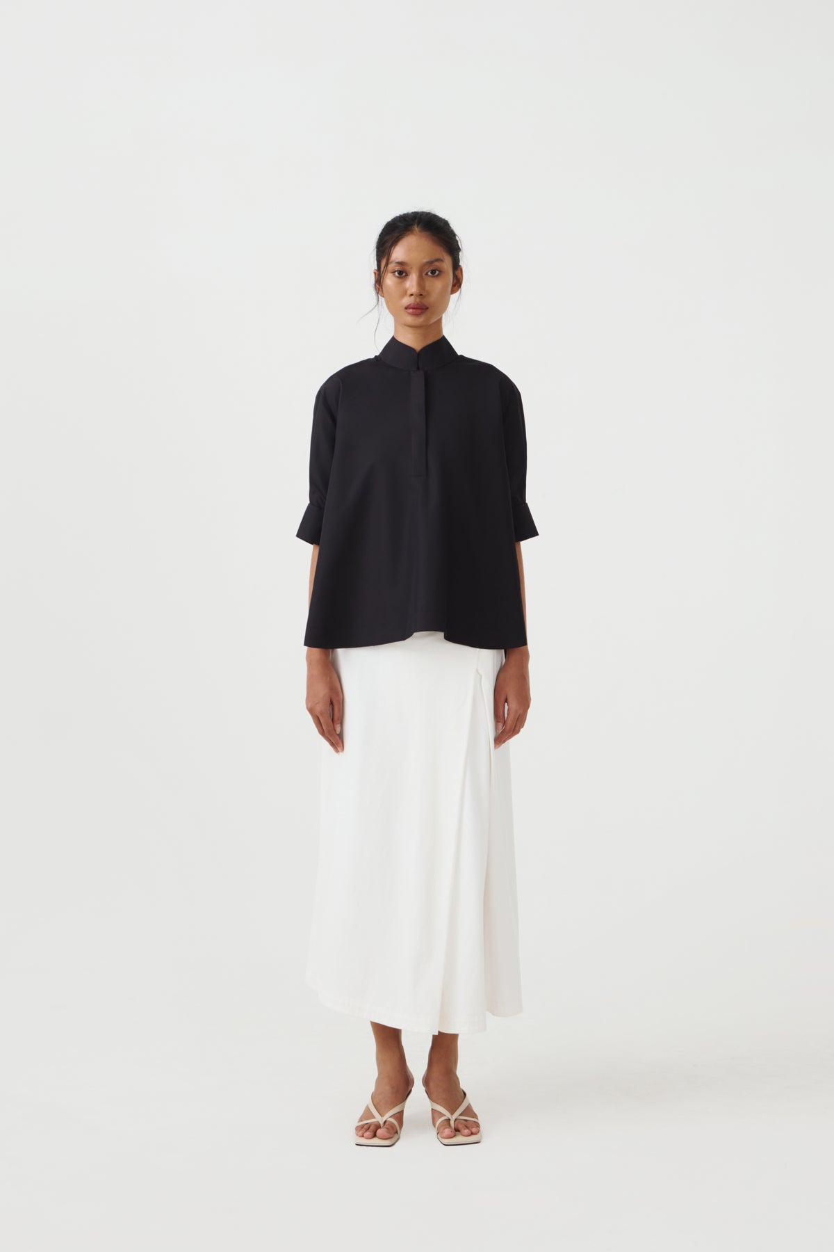 CHAKARA - Black
