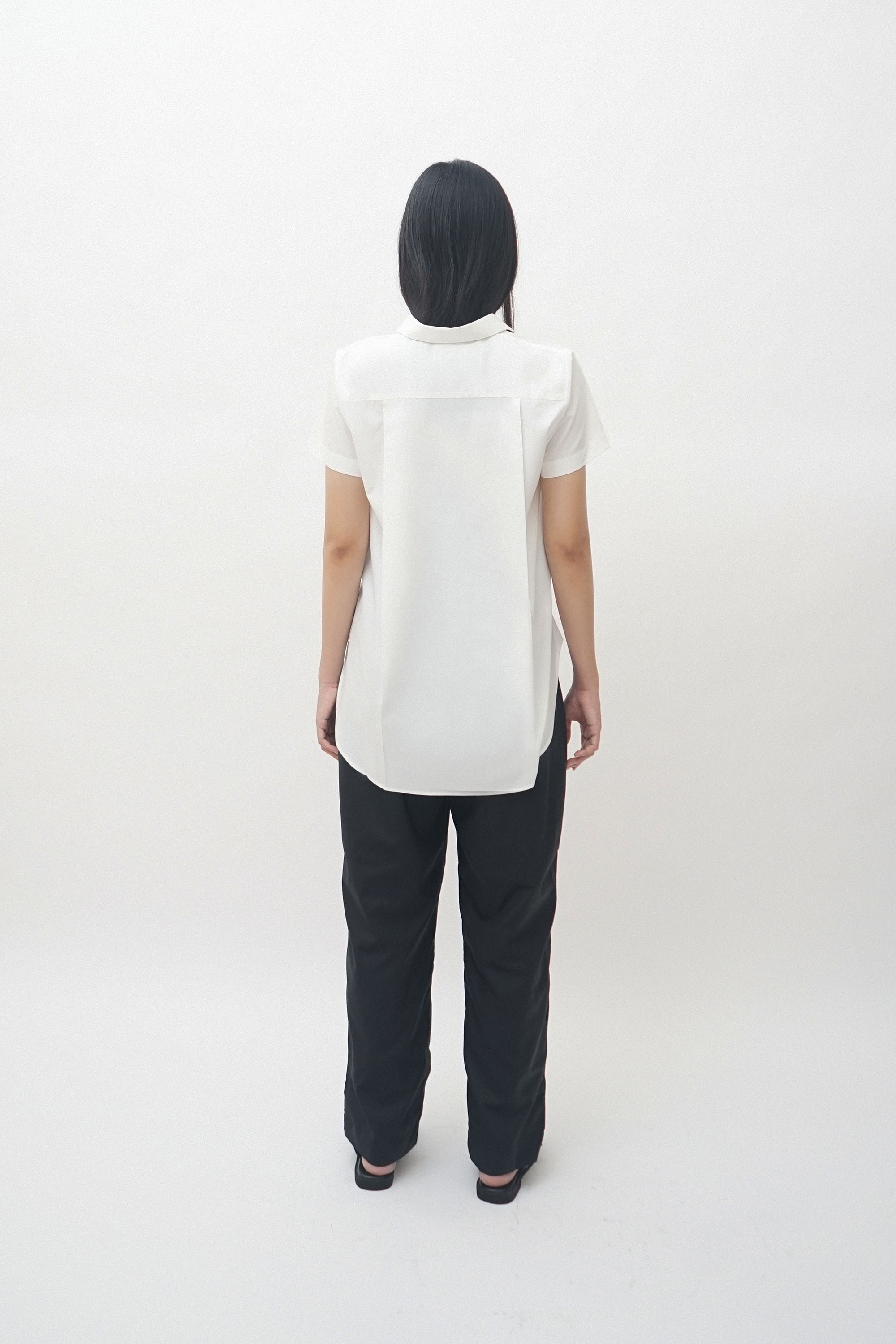 CHIKA - White