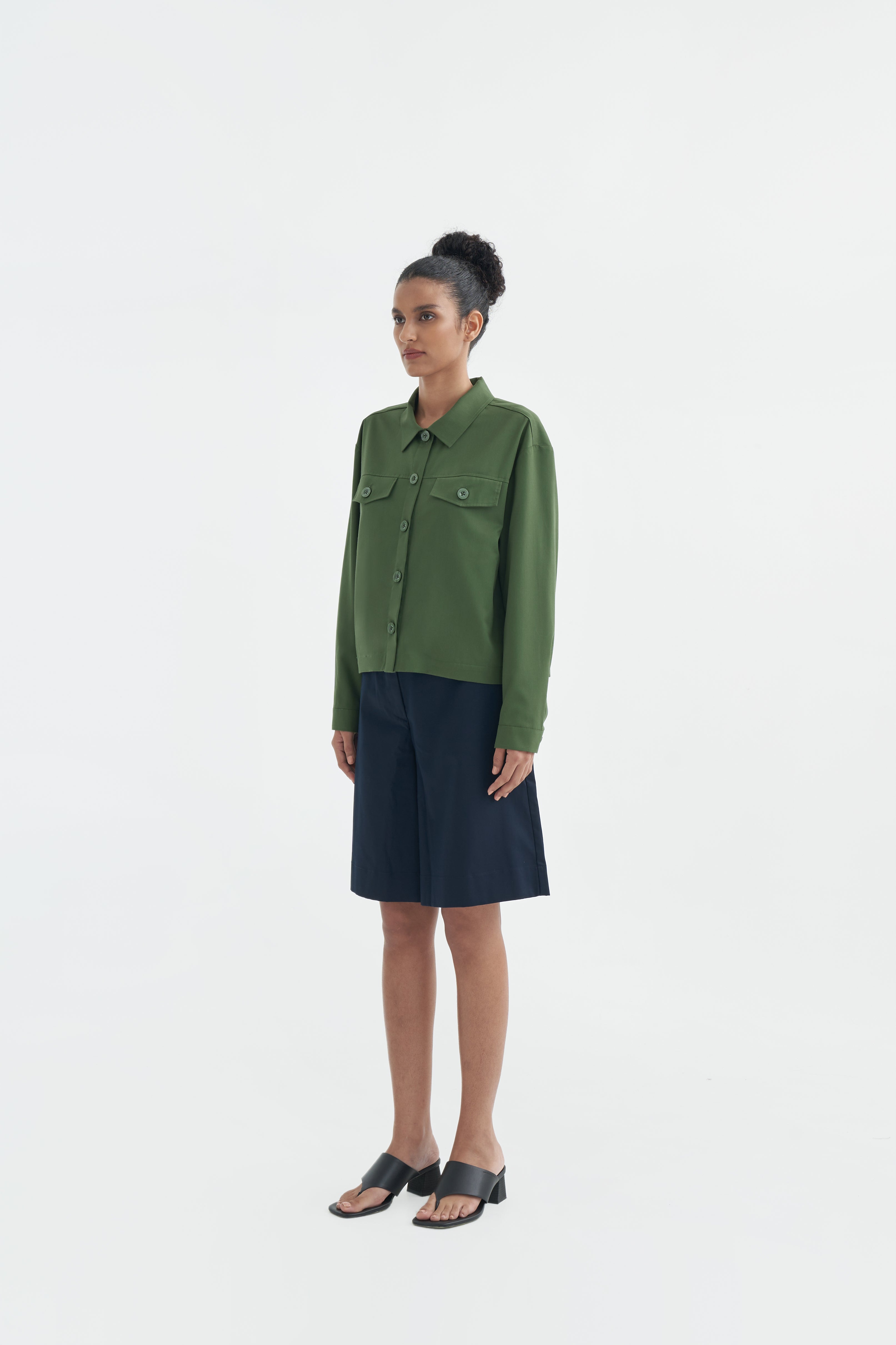 HAYAKU OUTER - Moss Green