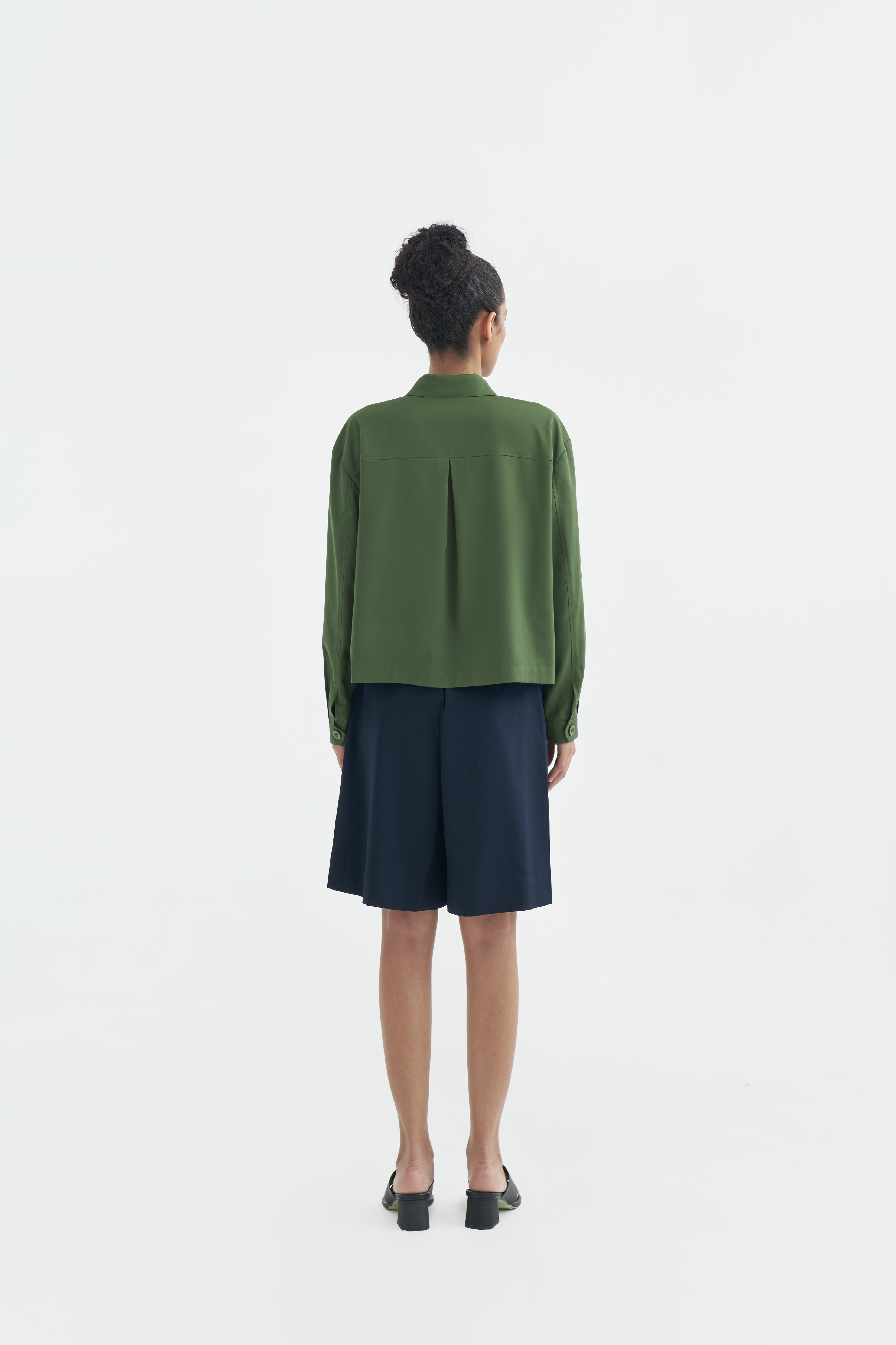 HAYAKU OUTER - Moss Green