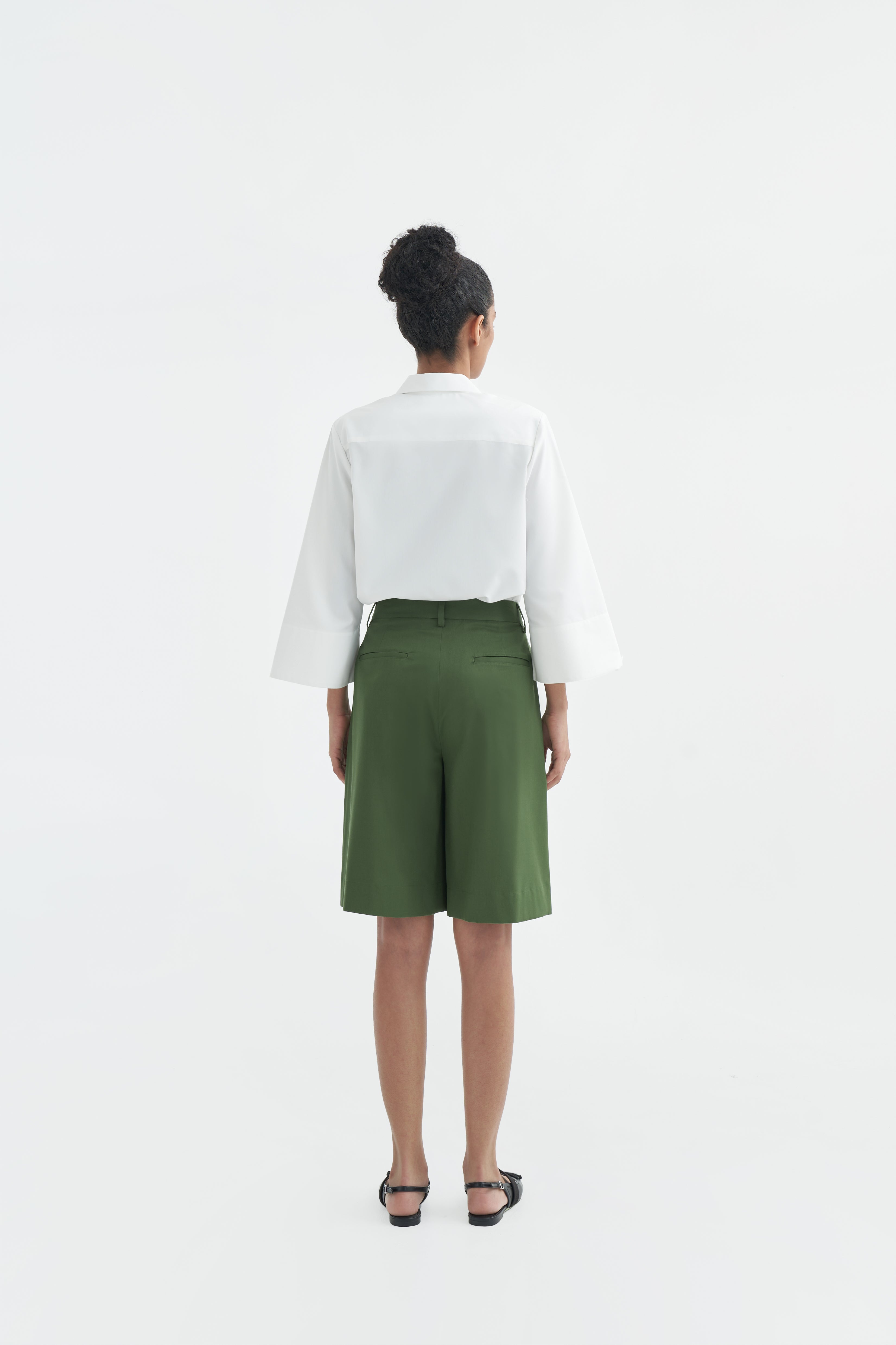 MAIRA SHORTS - Moss Green