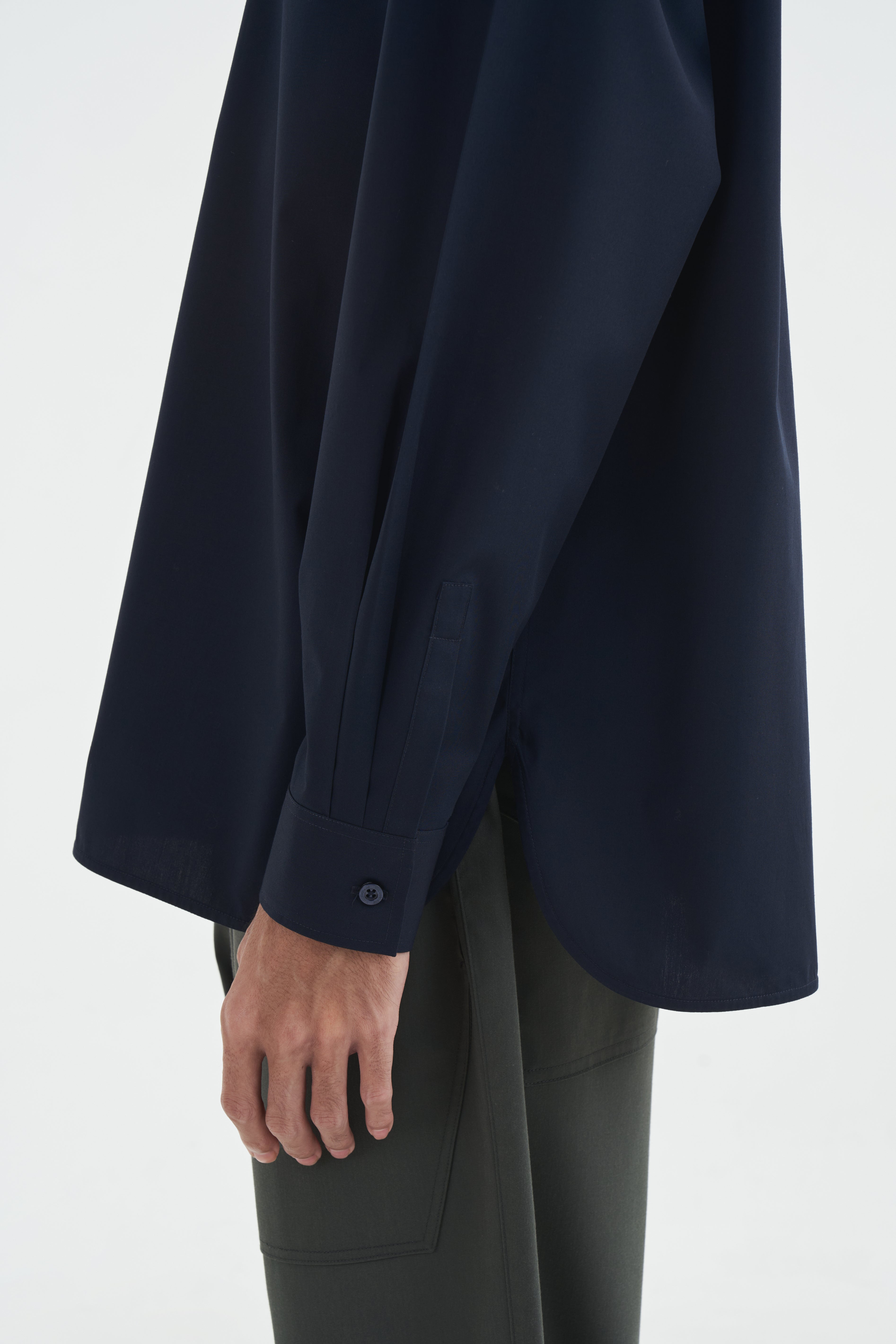RIKUTO - Deep Navy