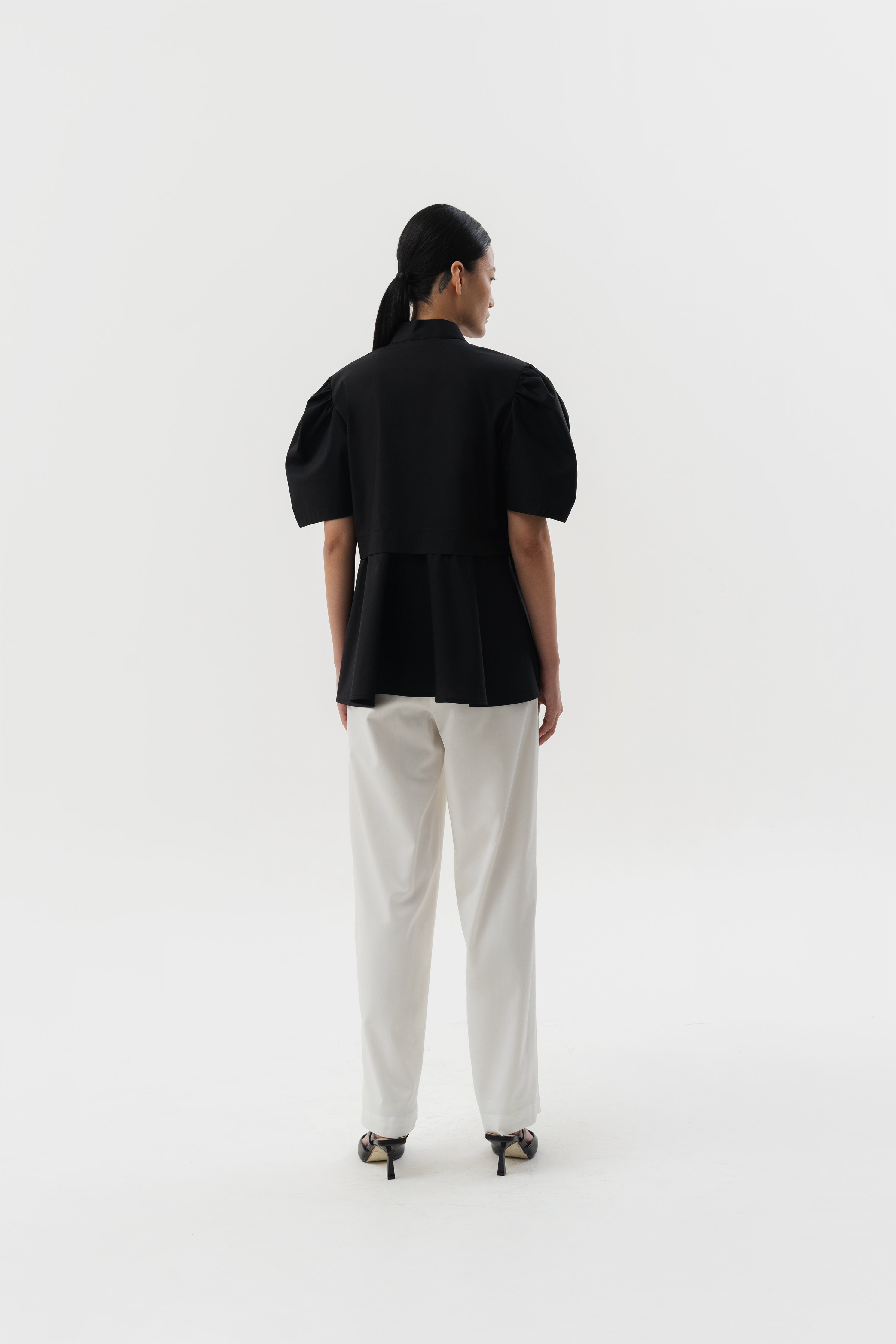 YUWA - Black