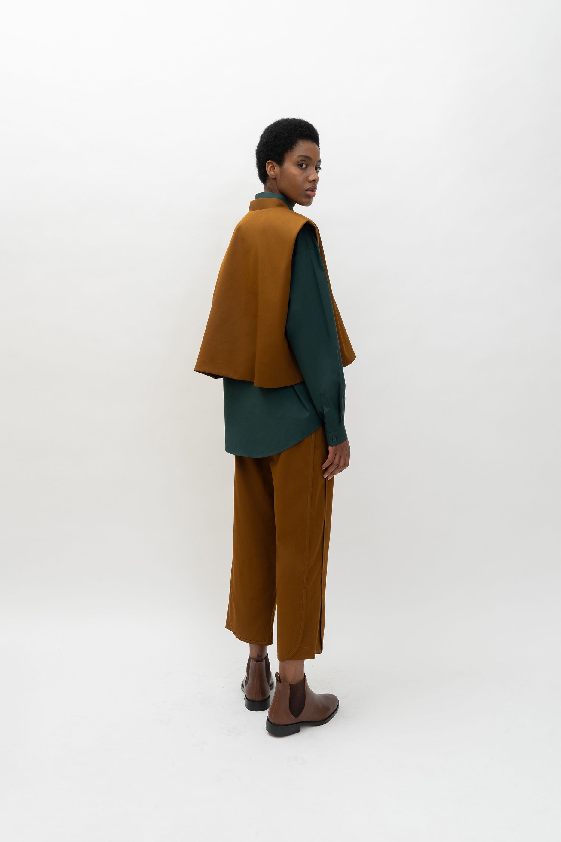 HANEEN BIB - Golden Brown