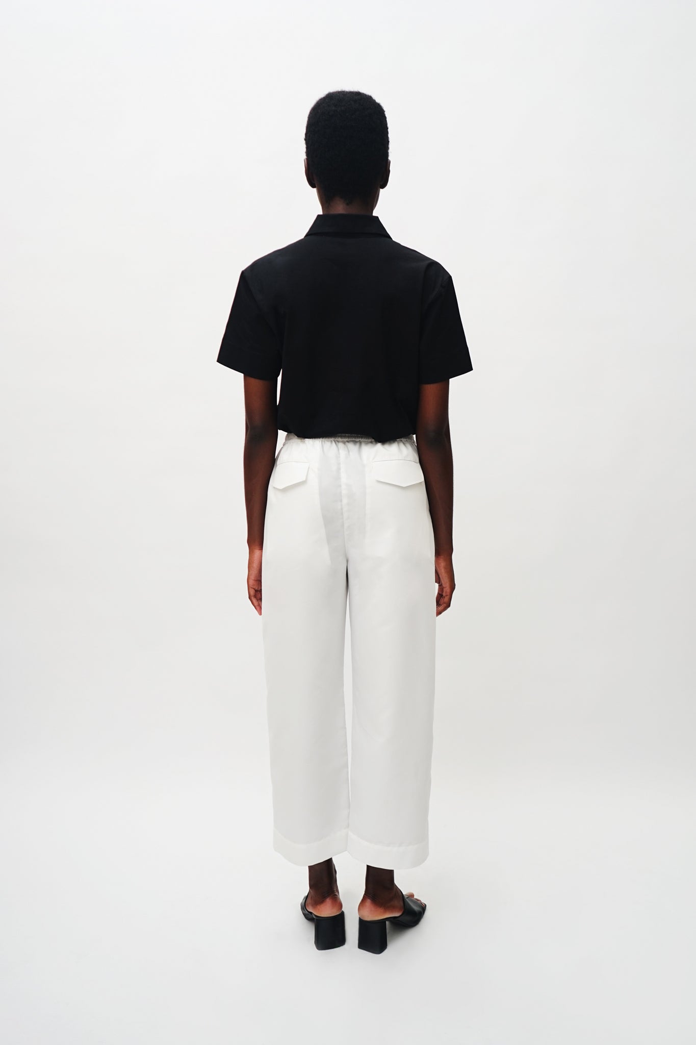 AKIHO PANTS - White