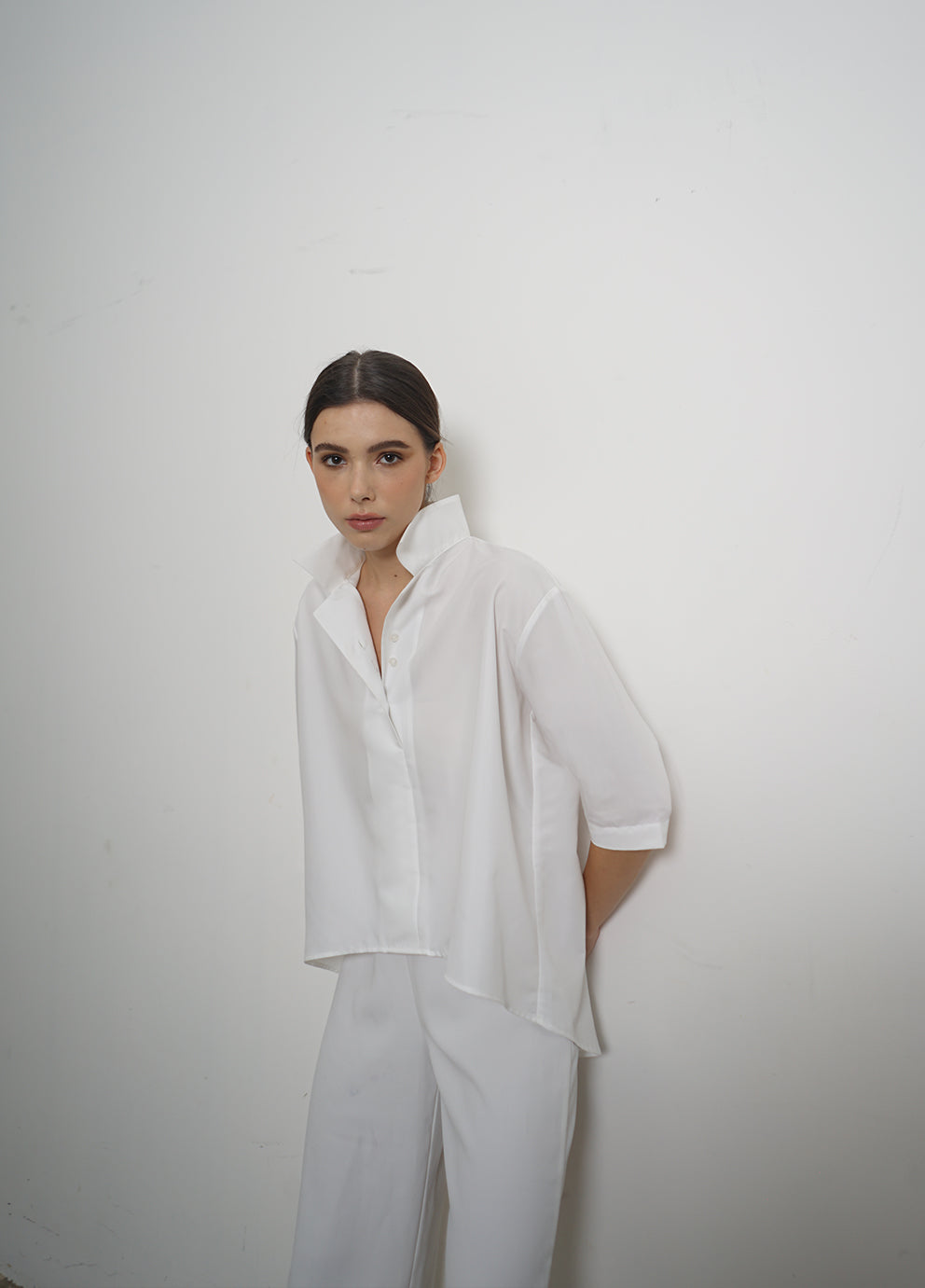 ANIKO - White