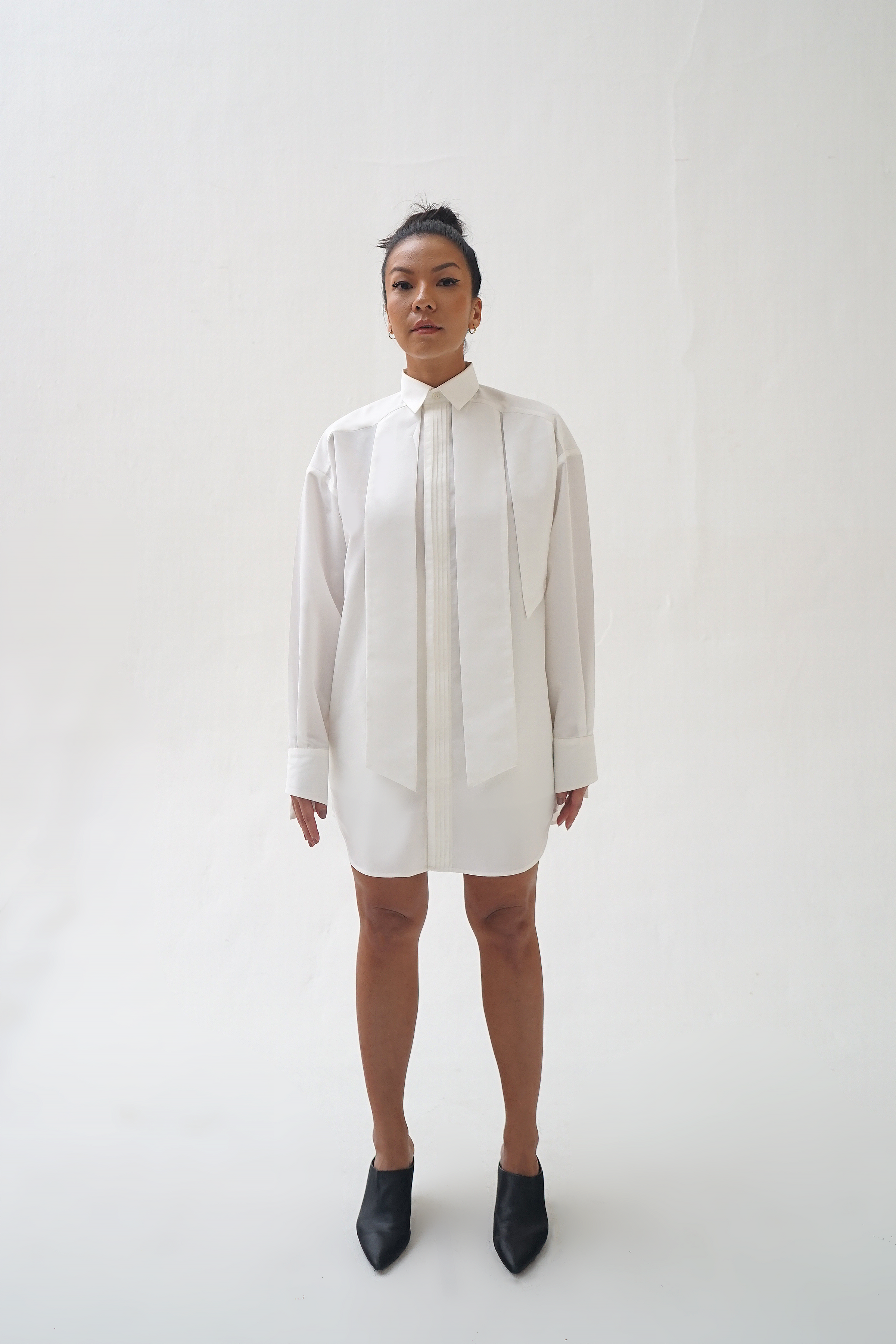 RUI - White