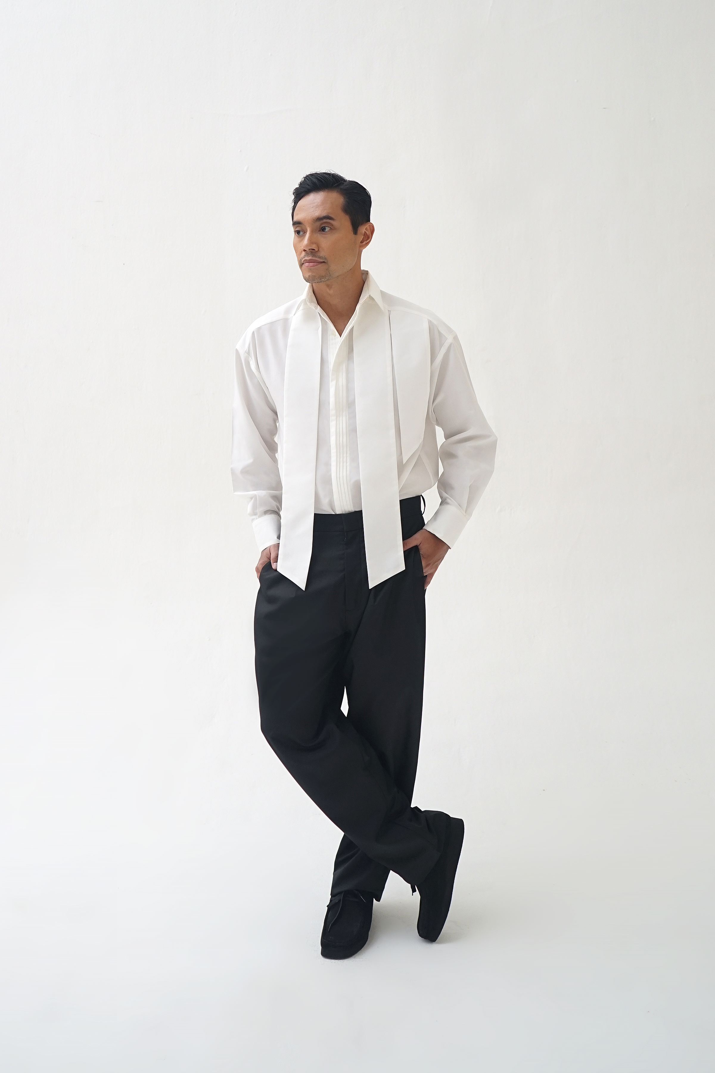 RUI - White