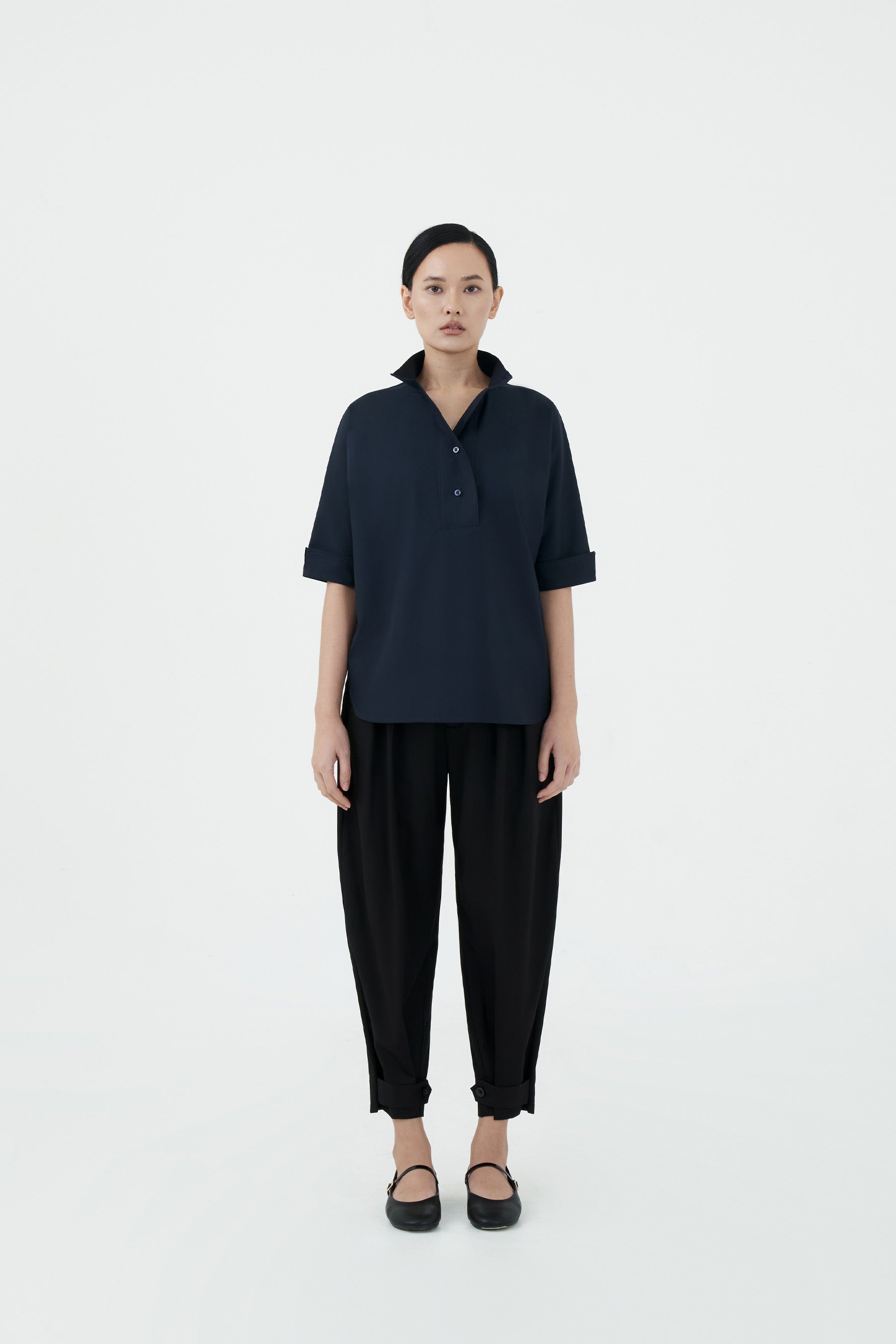 AKIO - Deep Navy