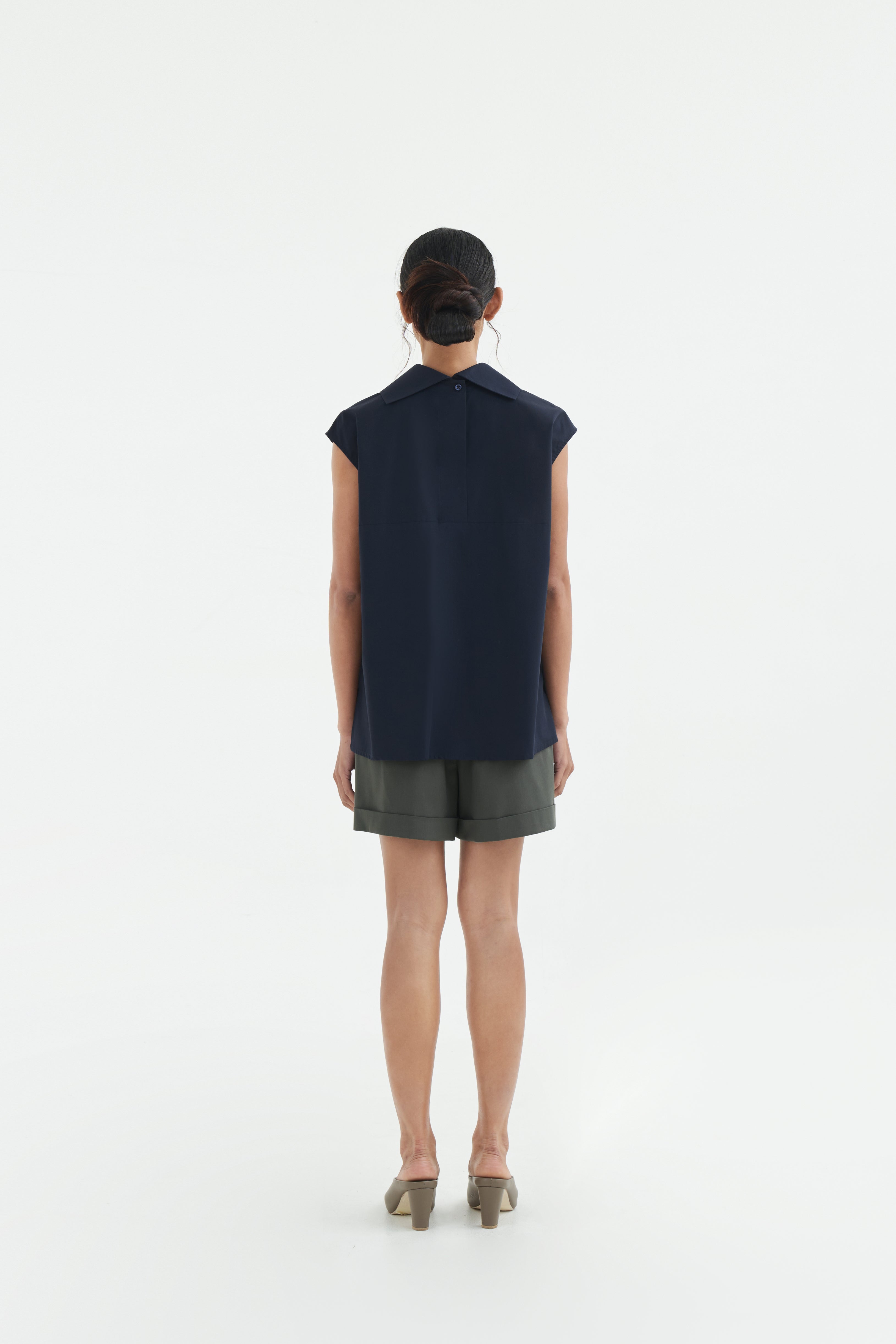 AMANA - Deep Navy