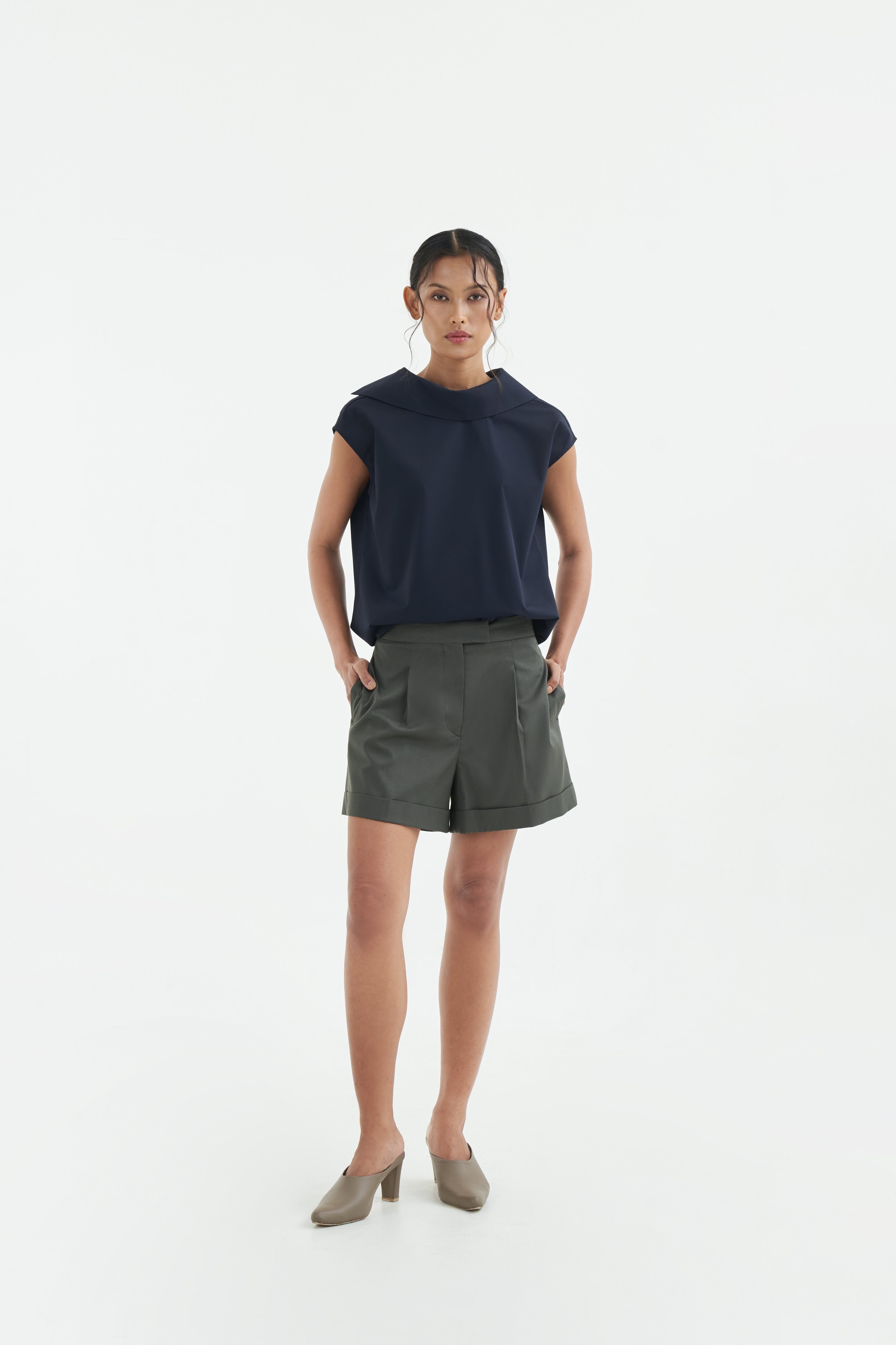 AMANA - Deep Navy