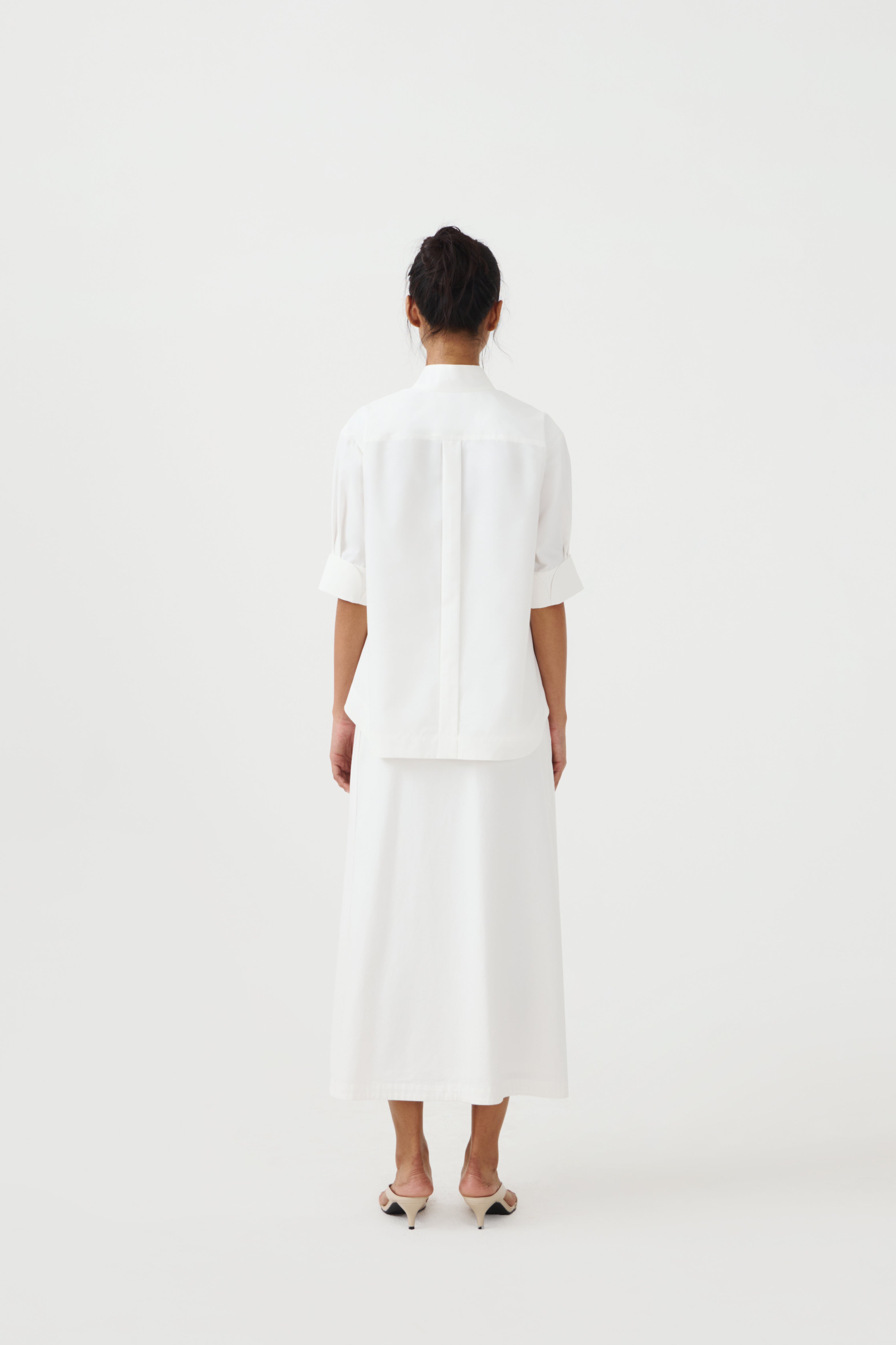 CHAKARA - White