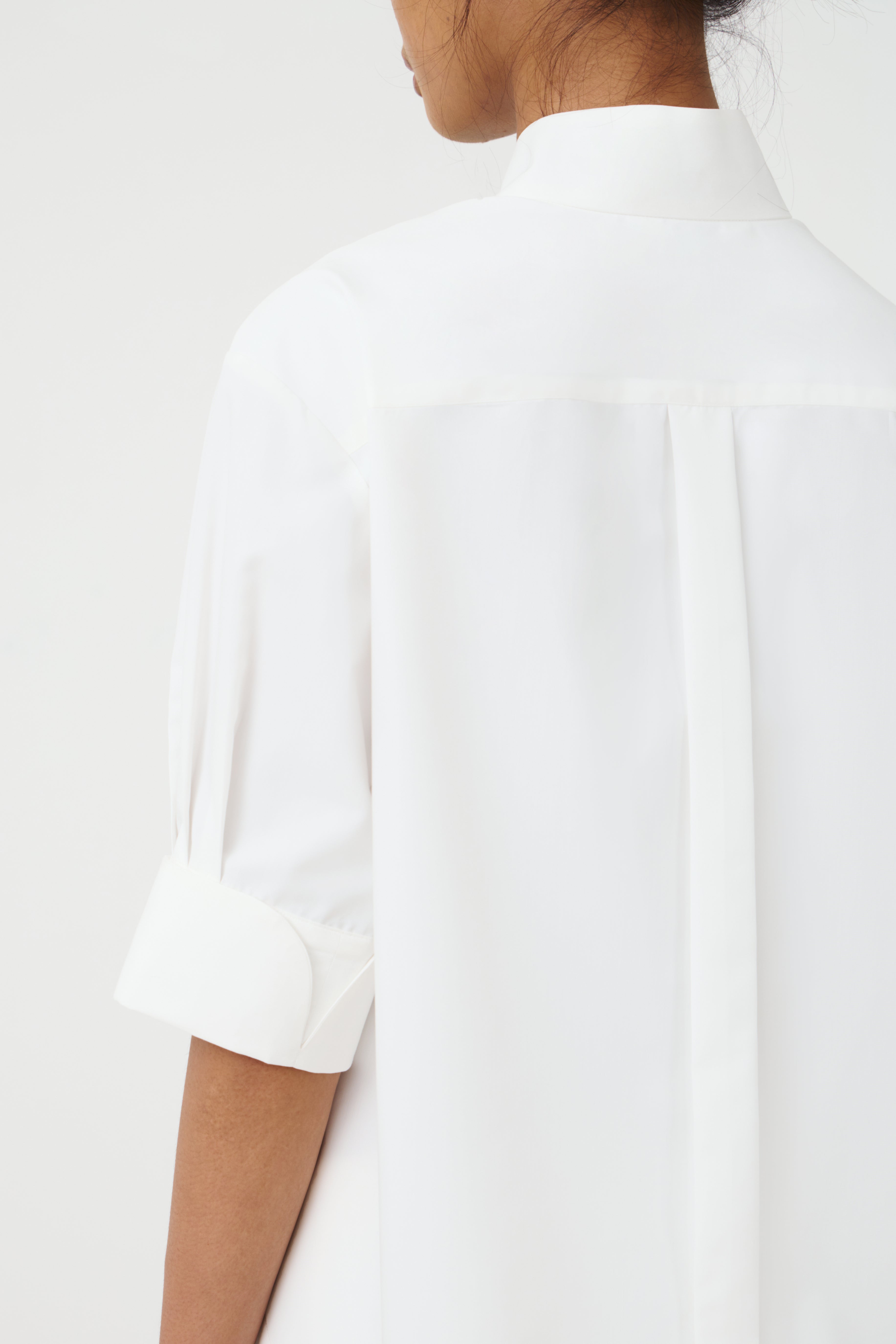CHAKARA - White