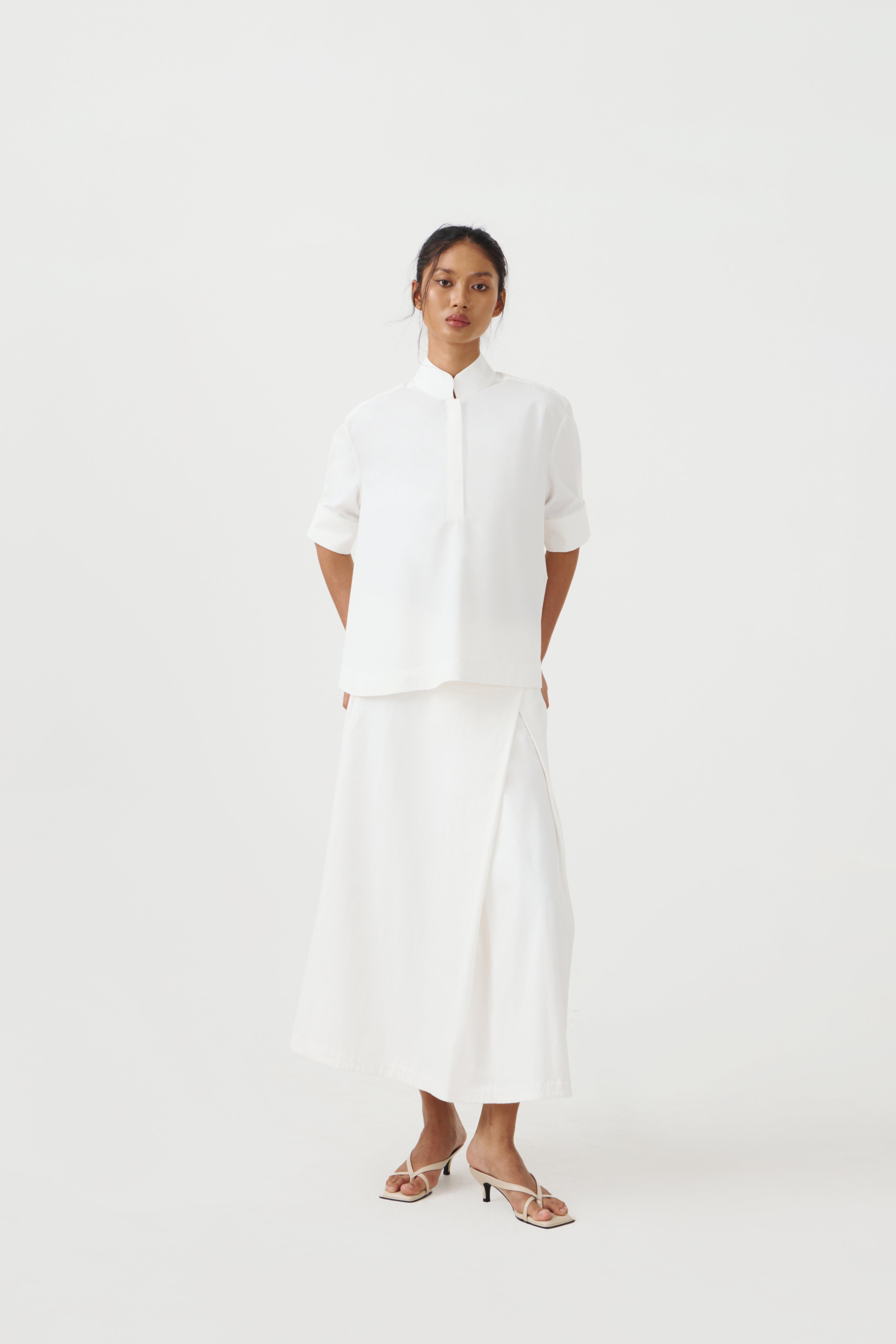 CHAKARA - White