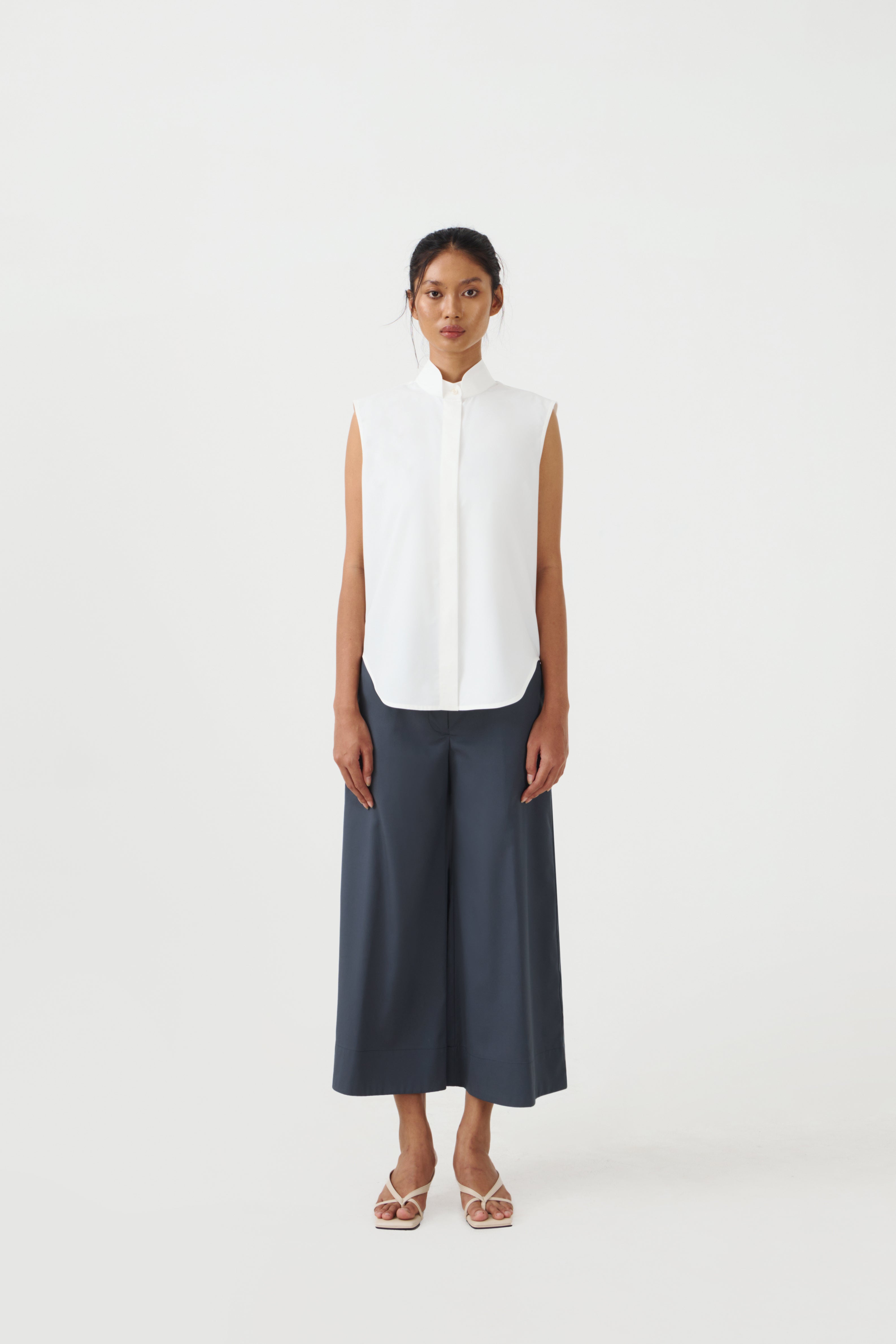 CHARIN - White