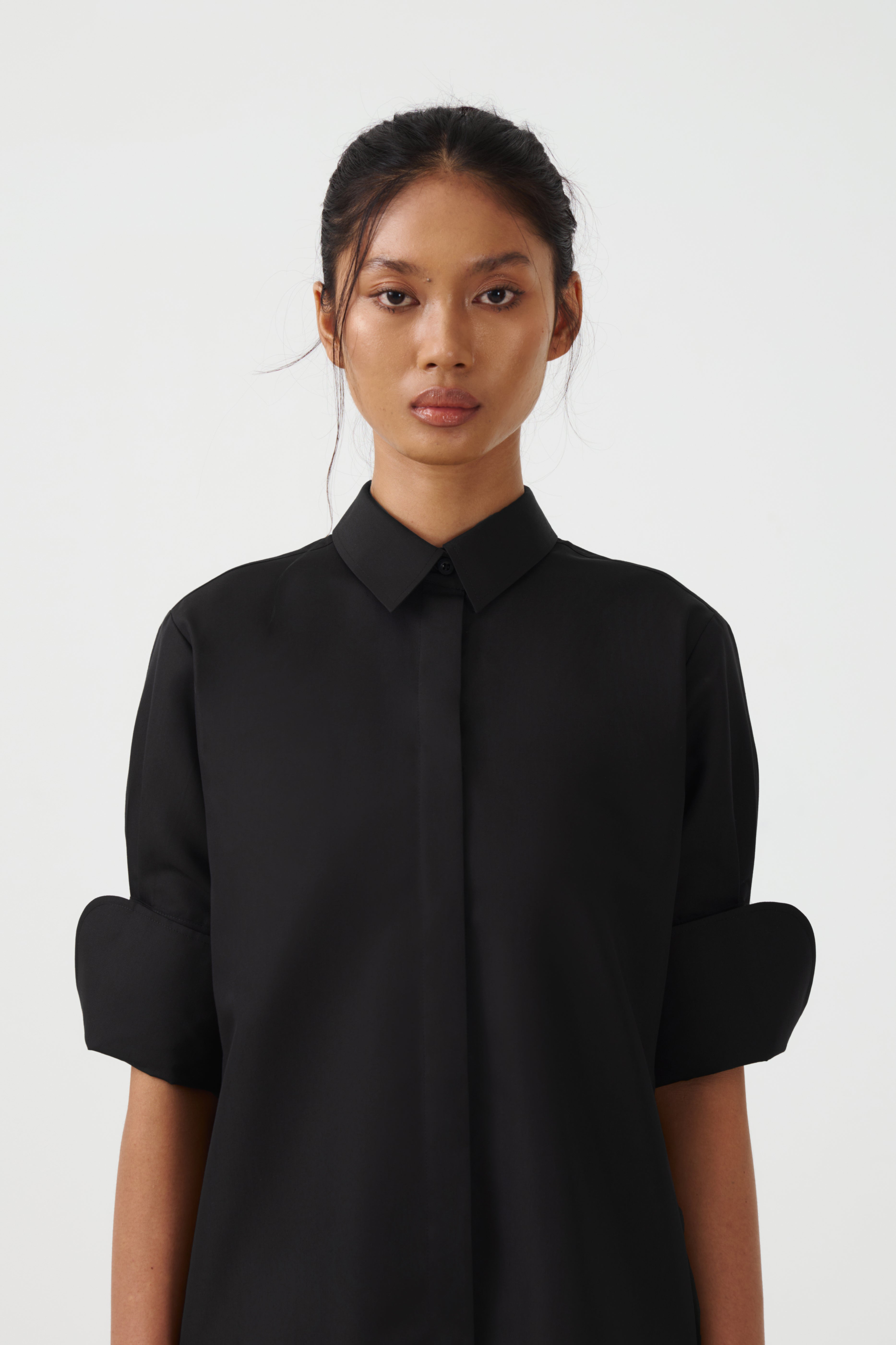 CHISA - Black