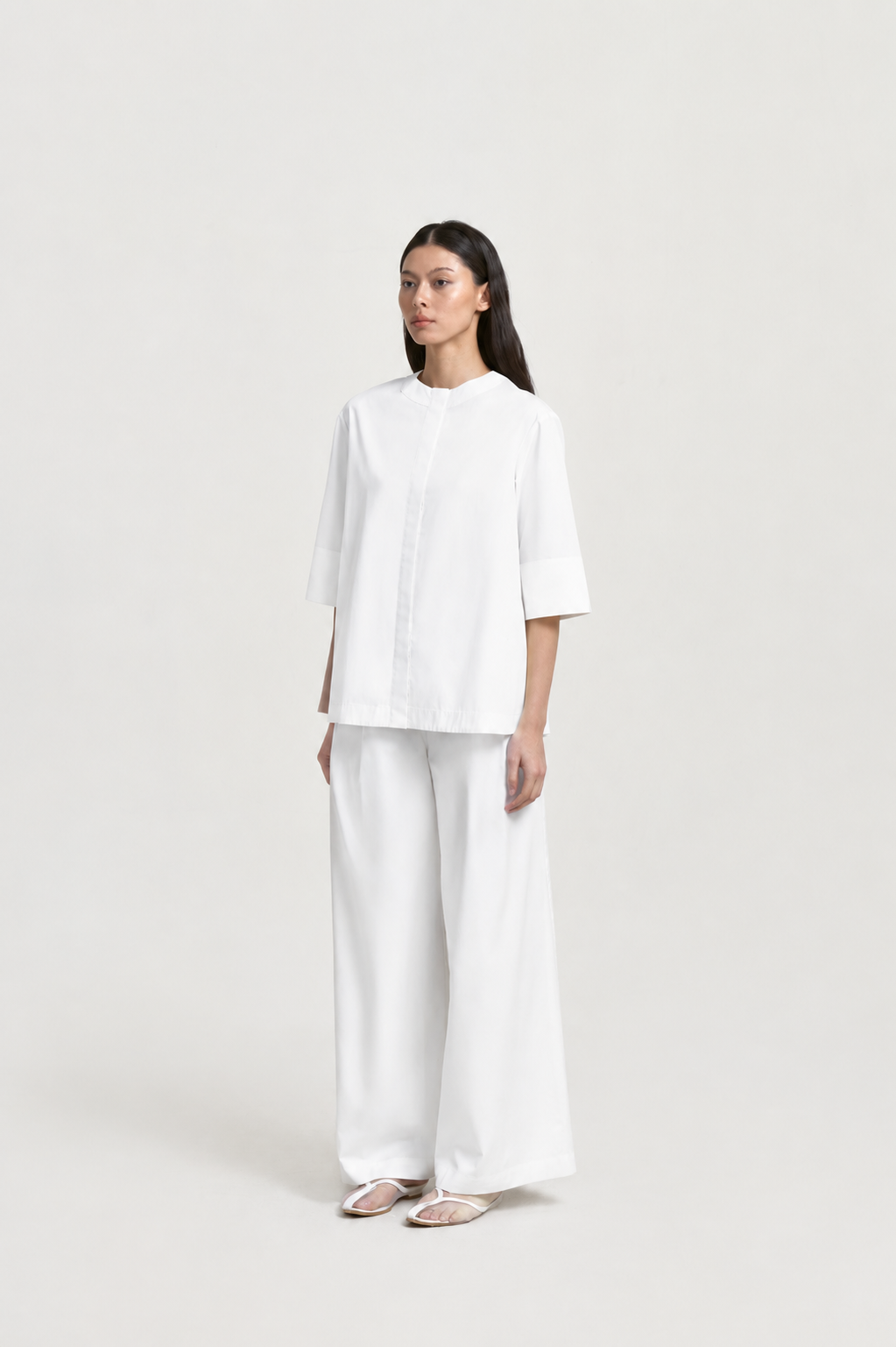AMAKA - White
