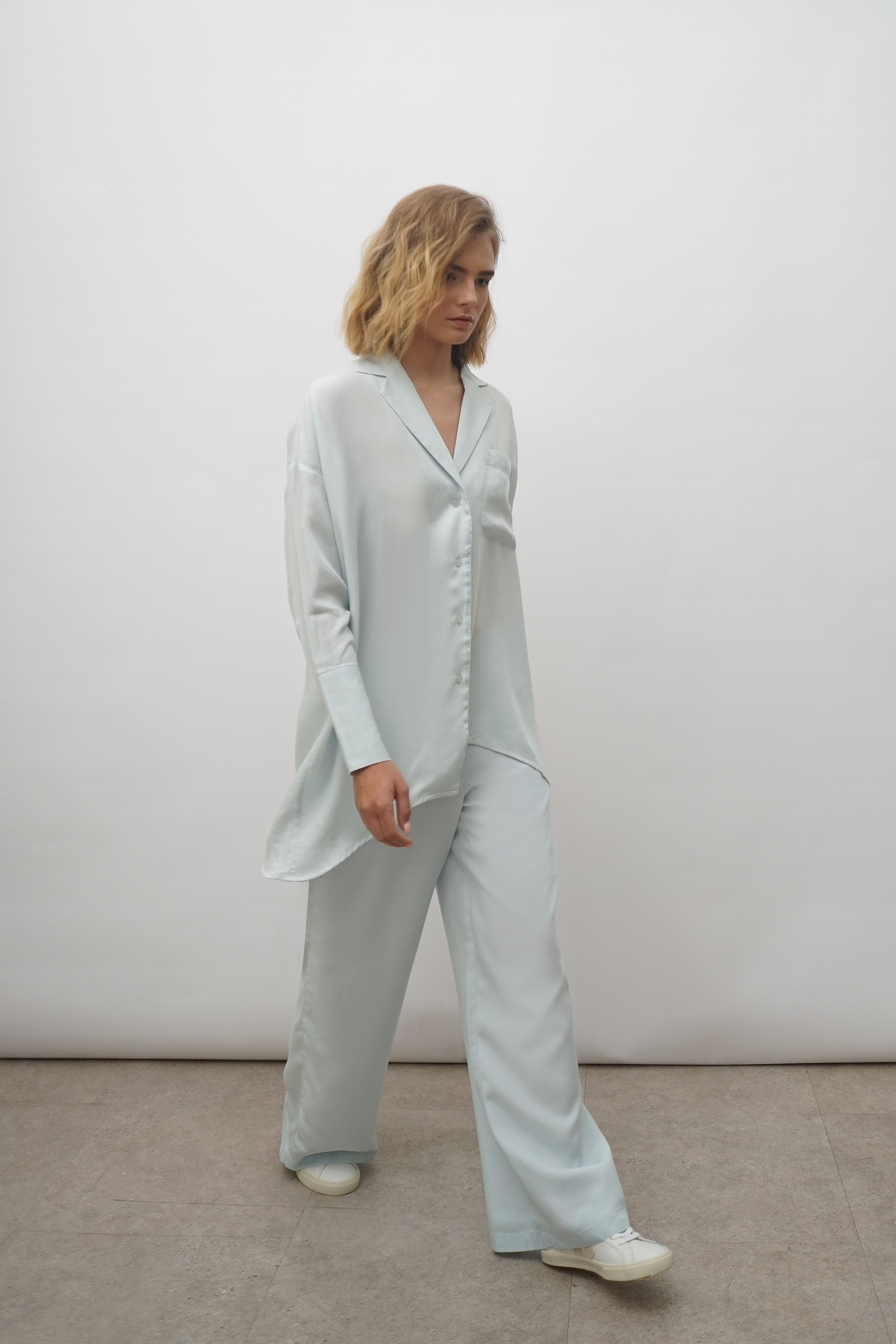 OKIMI BLAZER TENCEL DENIM - Light Wash