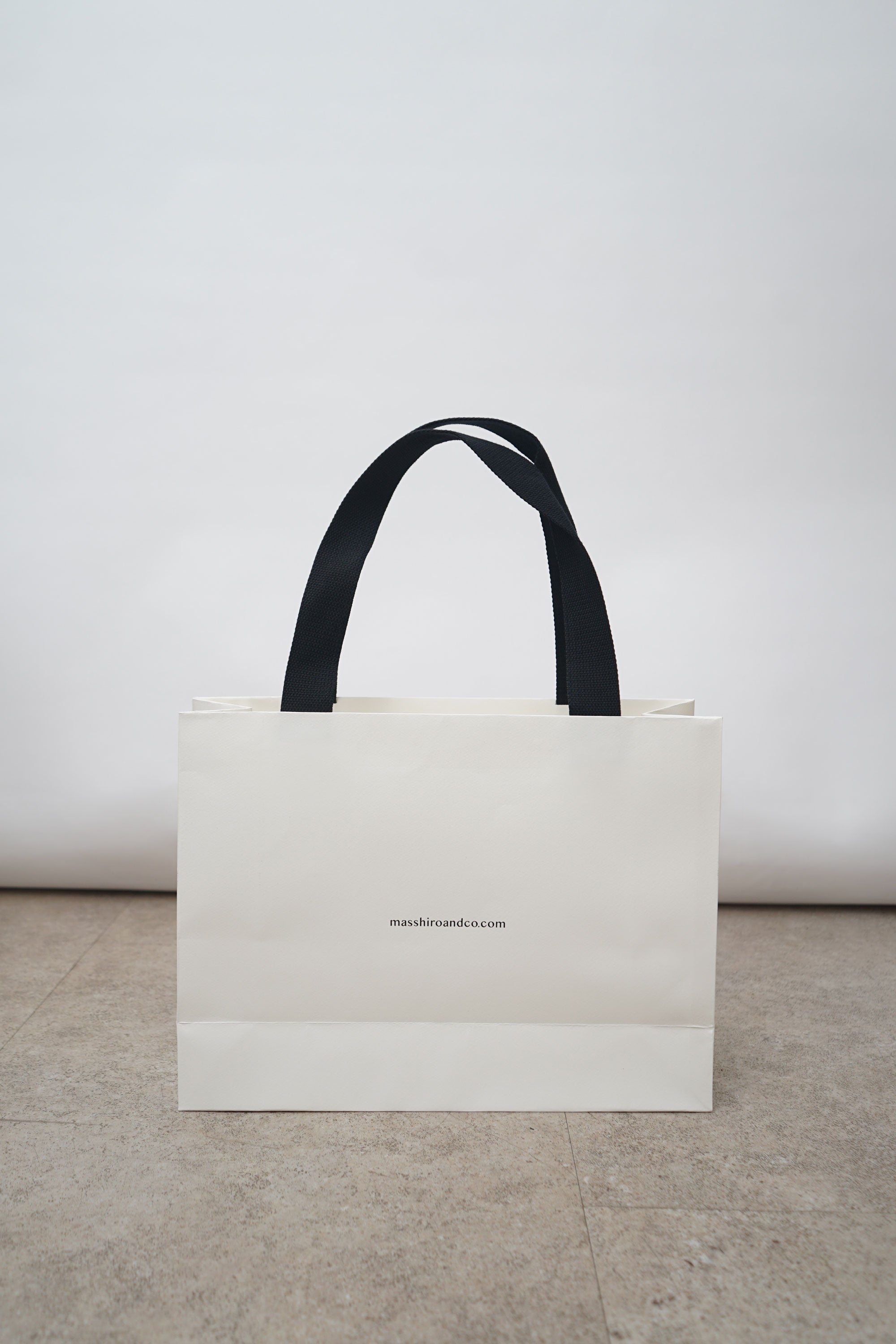 MASSHIRO&Co. ADDITIONAL PAPER BAG - Off White